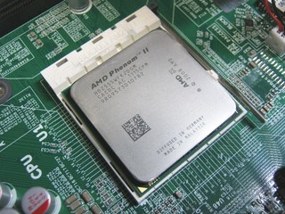 2011-11-04_ML115G5_CHANGE_CPU_03.JPG