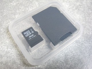 2011-12-24__microSDHCカード4GB_01.JPG