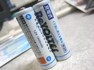2012-01-07_Daiso_16_充電式ニッケル水素電池_03.JPG