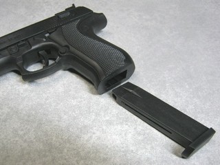 2013-02-02_BB_HAND_GUN_P729_24.JPG